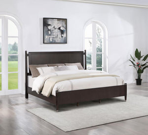 Emberlyn Poster Bed in Brown