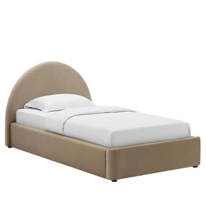 Resort Arched Platform Bed